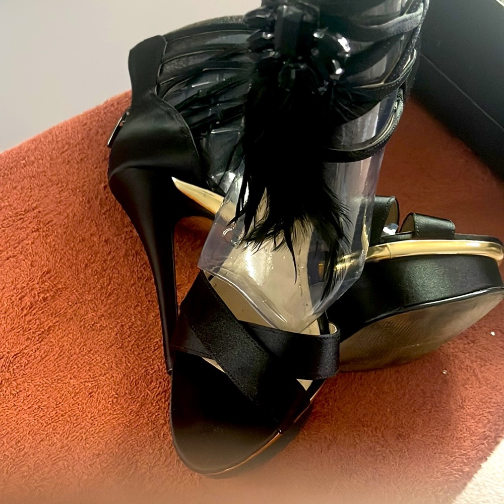 Enzo Black Size 10 Platform Heel